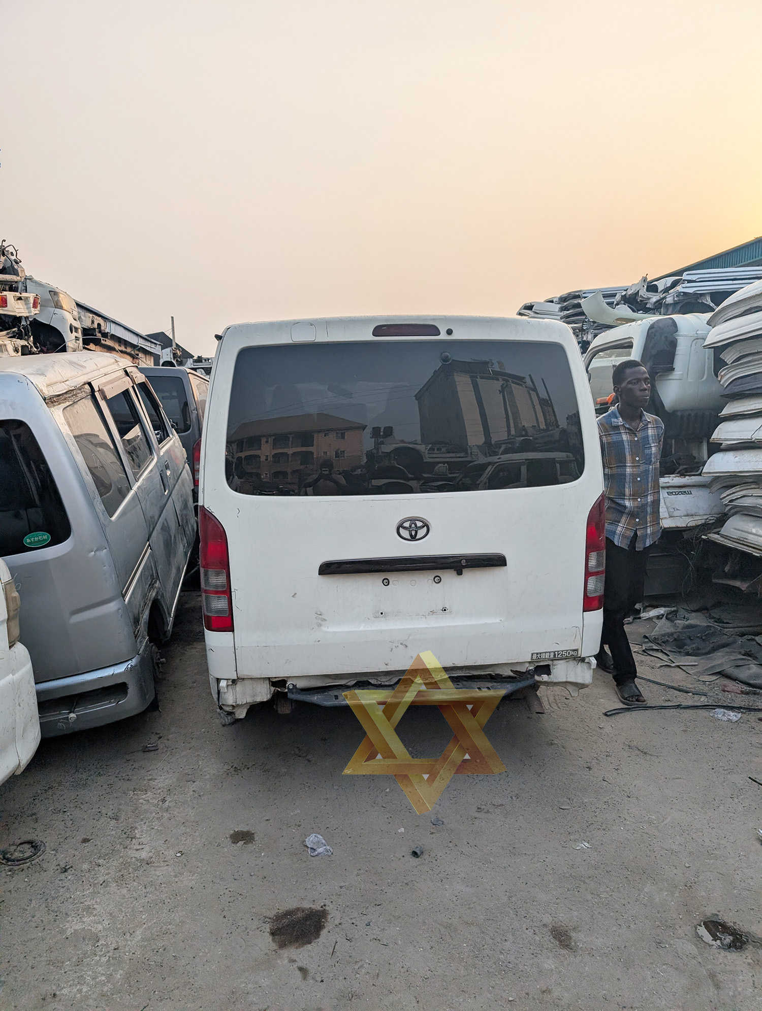 Toyota Hiace Super GL - Image 2